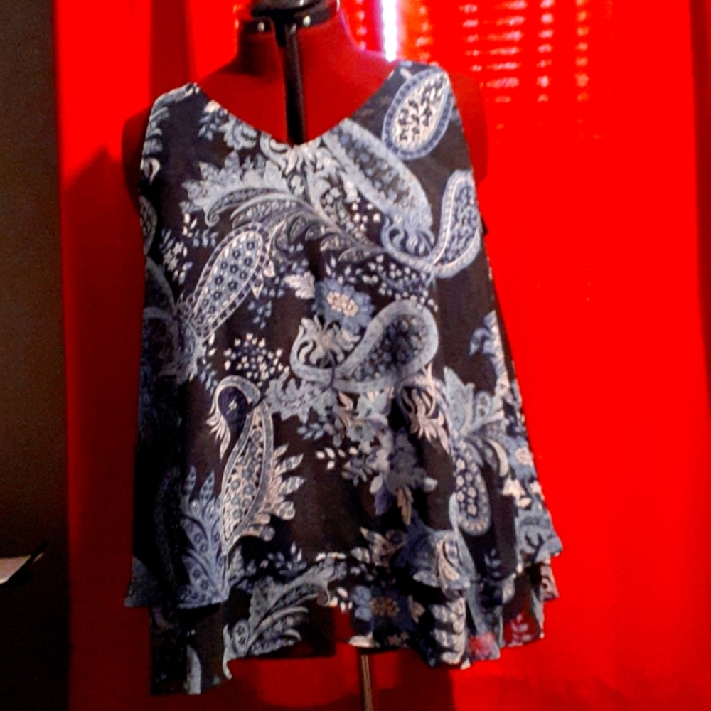 Sleeveless top
